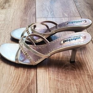 Unlisted Kenneth Cole Size 8.5 Silver